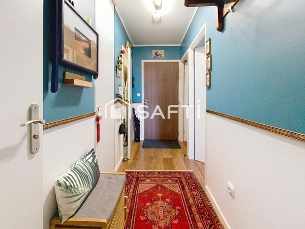 Au pied du Métro ligne 7 Paul Vaillant Couturier, Résidence récente au calme