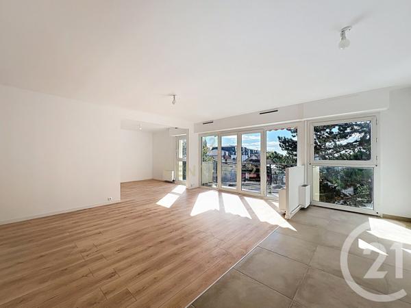 Appartement F5 à vendre  5 pièces - 80,40 m2 NOISY LE GRAND - 93