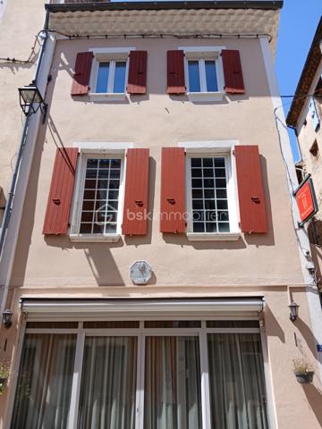 Immeuble commercial de 495 m²