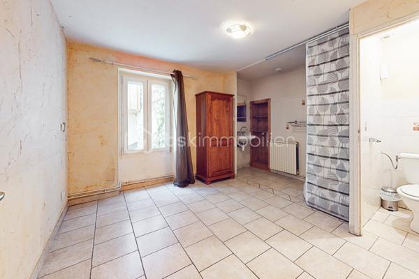 Immeuble commercial de 495 m²