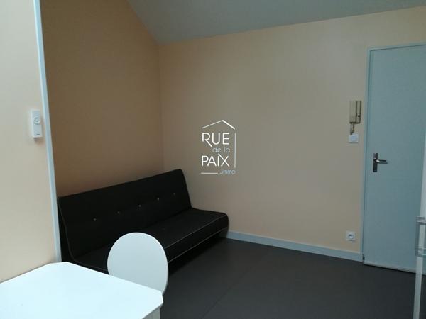 79300 BRESSUIRE Studio centre-ville de Bressuire