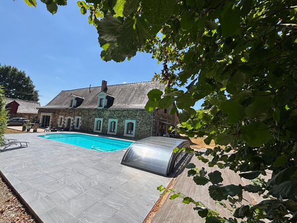 SEGRE EN ANJOU BLEU MAISON DE 294 M² , Segre SEGRE EN ANJOU BLEU MAISON DE 294 M² , Segre