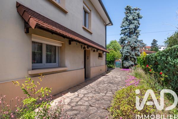 Maison à vendre 7 pièces 198,78 m² Bron