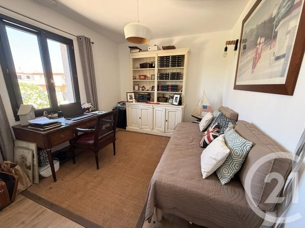 Maison à vendre  5 pièces - 122,37 m 2   NIMES  - 30