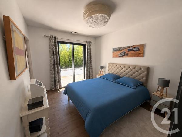 Maison à vendre  5 pièces - 122,37 m 2   NIMES  - 30