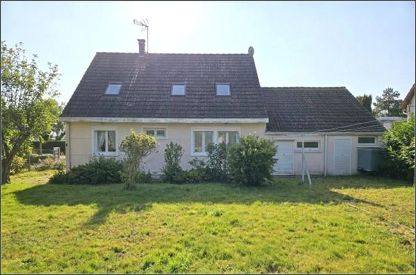 HANCHES (28) Pavillon familial de 1970 – 4 Chambres + Bureau – Vie de plain-pied possible, terrain clos 628 m², garage