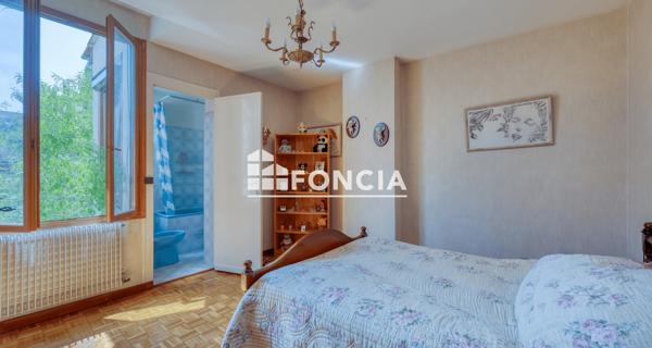 À vendre Maison 7 pièces 180 m² - Bordeaux 33300