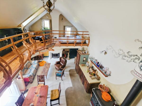 ILE DE GROIX - Domaine 9600m2, 2 habitations. Maison de154m2 sortie d'un livre d'aventure!