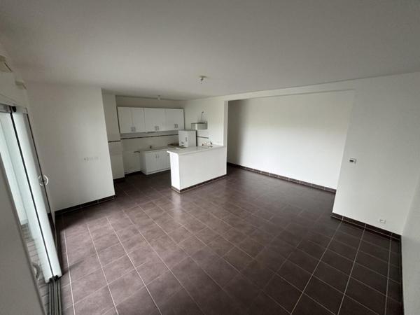 Appartement à louer 5 pièces - 96 m²
