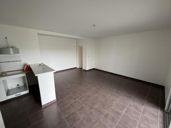 Appartement à louer 5 pièces - 96 m²
