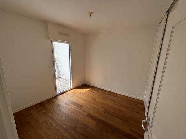 Appartement à louer 5 pièces - 96 m²