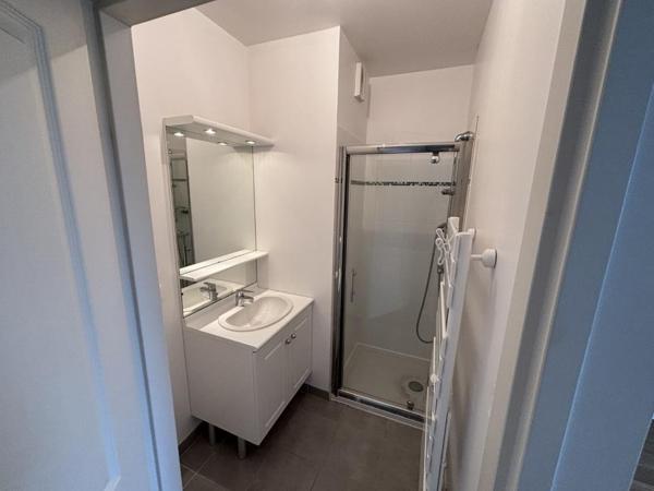 Appartement à louer 5 pièces - 96 m²