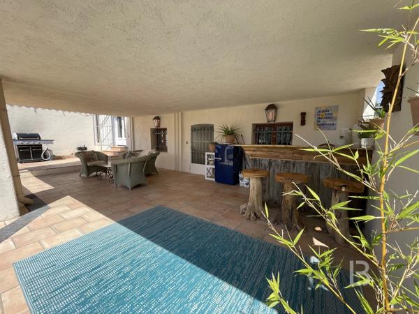 Maison de ville d'époque avec piscine à Golfe Juan à pied de la plage