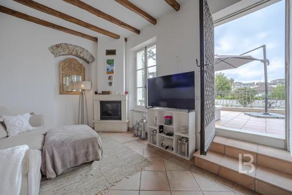 Maison de ville d'époque avec piscine à Golfe Juan à pied de la plage