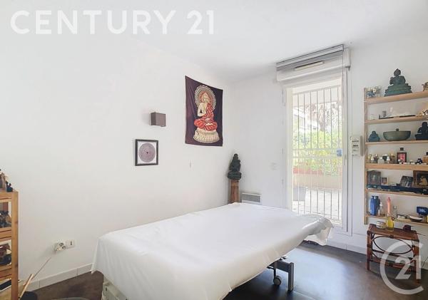 Appartement T3 à vendre  3 pièces - 65 m2 AUBAGNE - 13