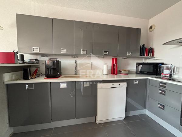 Appartement TYPE 3 TERRASSE JARDIN ET PLACES PRIVATIVES MARTIGUES