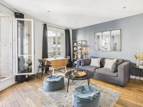 Métro Anatole-France - 2 pièces au calme avec charme de l'ancien et lumière