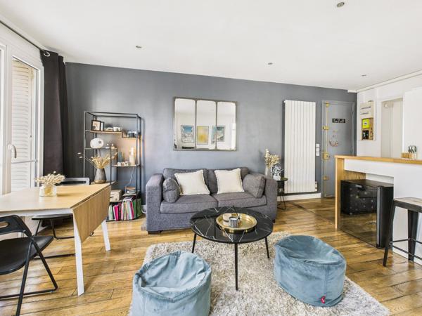 Métro Anatole-France - 2 pièces au calme avec charme de l'ancien et lumière