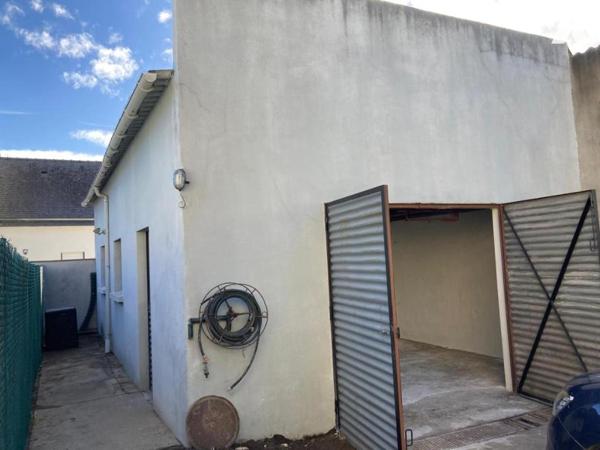 A VENDRE-MAISON 3 chambres + garage + atelier PLOEREN LUSCANEN