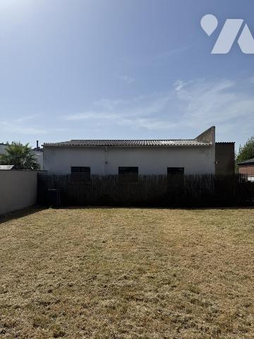 A VENDRE-MAISON 3 chambres + garage + atelier PLOEREN LUSCANEN