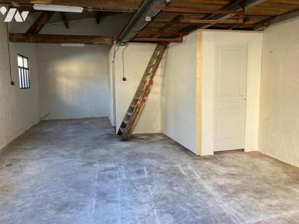 A VENDRE-MAISON 3 chambres + garage + atelier PLOEREN LUSCANEN
