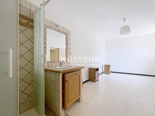 Maison de village, 100m2, 3 chambres et un bureau