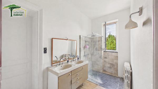 ROQUEFORT : Demeure de caractère, maison d'amis et piscine sur un parc de 4 600 m² Roquefort
