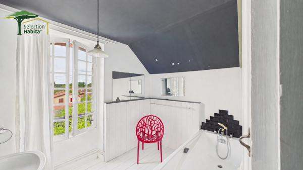 ROQUEFORT : Demeure de caractère, maison d'amis et piscine sur un parc de 4 600 m² Roquefort