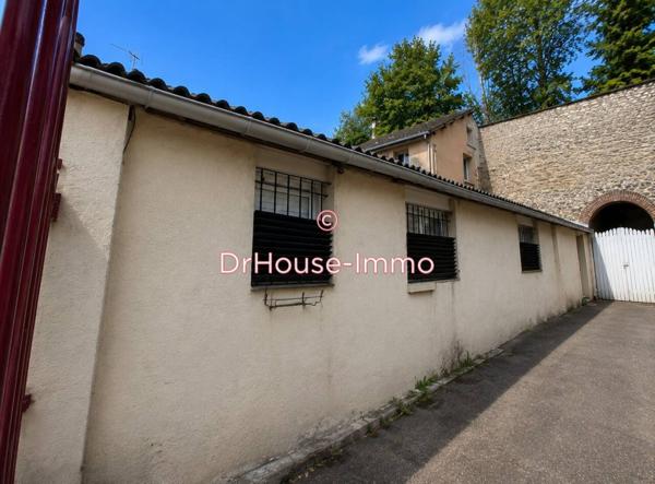 Immeuble à vendre 6 pièces de 318 m²