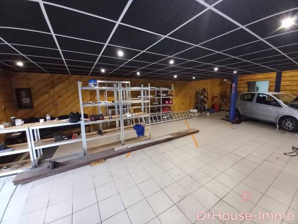 Immeuble à vendre 6 pièces de 318 m²