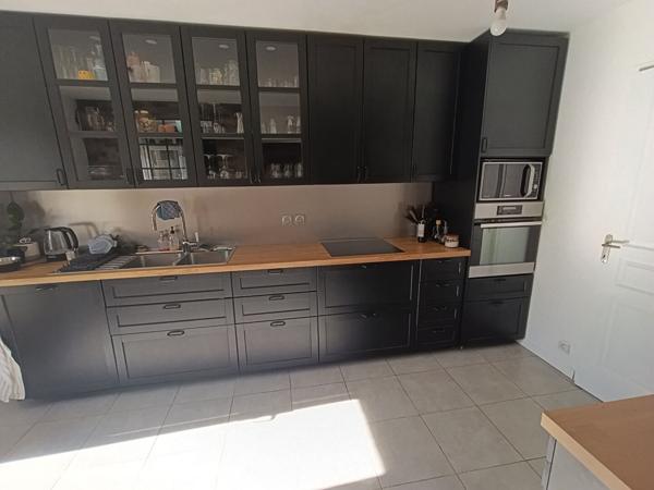 Vente
                Maison130 m² - 5 Pièces -
                    VERDUN SUR GARONNE (82600)