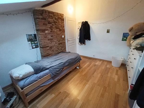 Vente
                Maison130 m² - 5 Pièces -
                    VERDUN SUR GARONNE (82600)