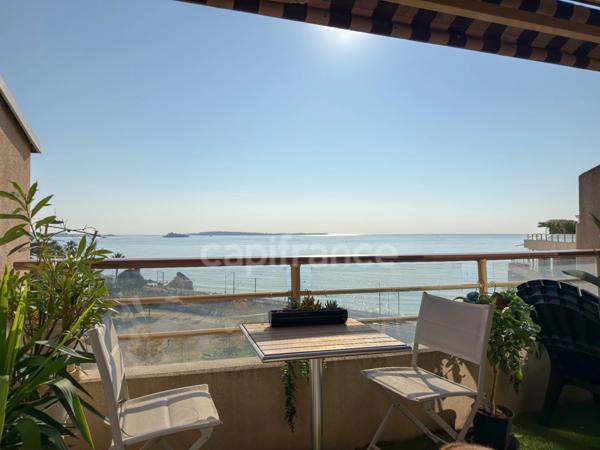 Appartement à vendre 3 pièces CANNES (06), dernier étage, pleine vue mer !!