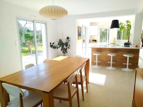 Maison d' architecte entièrement rénovée en 2023