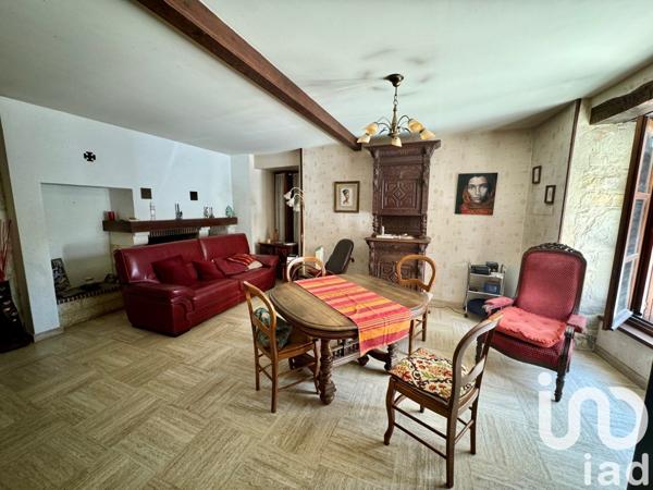 Maison de village 9 pièces de 239 m² à Catus (46150)