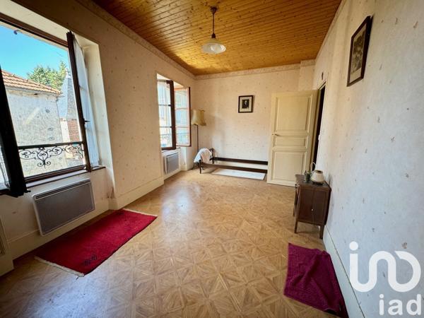 Maison de village 9 pièces de 239 m² à Catus (46150)