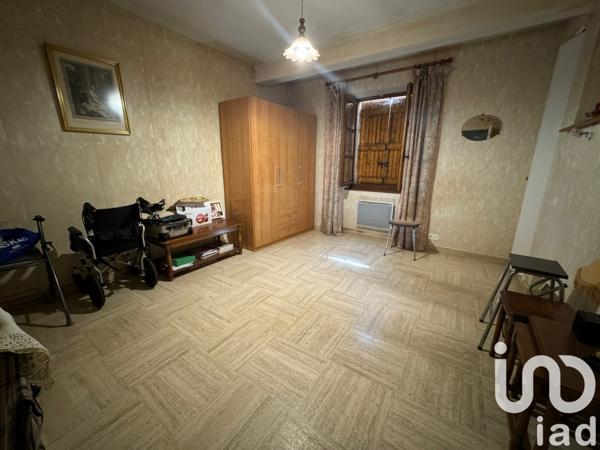 Maison de village 9 pièces de 239 m² à Catus (46150)