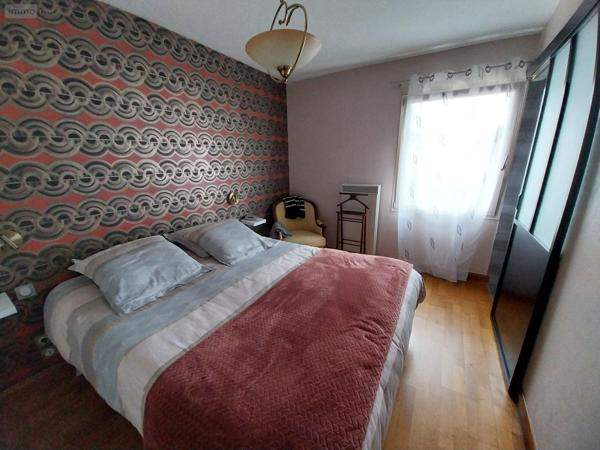 Maison individuelle à vendre à Vitré en Ille-et-Vilaine (35500), ref : 35131-171   
Hors lotissement