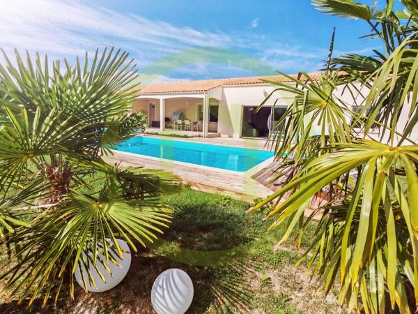 Maison à ECHILLAIS (17620)