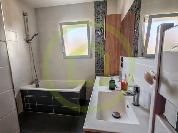 Maison à ECHILLAIS (17620)