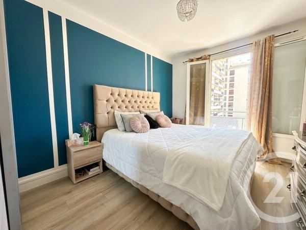 Appartement F4 à vendre  4 pièces - 66 m2 MARSEILLE - 13005