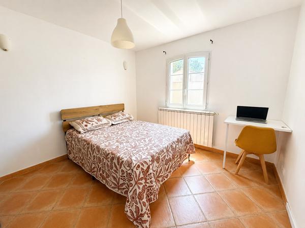 Maison Bouc Bel Air 6 pièce(s) 130.88 m2, grand garage avec buanderie, grand séjour, 5 chambres, cuisine équipée, terrain de 734m², proche des commerces