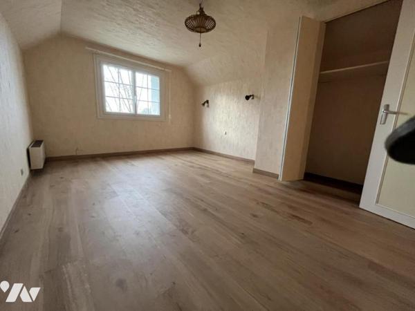 SEGRE - Pavillon avec une chambre rez de chaussée