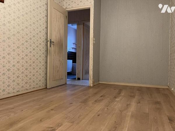 SEGRE - Pavillon avec une chambre rez de chaussée