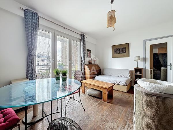 Appartement Paris 2 pièces 48m2 Balcon Michel Bizot