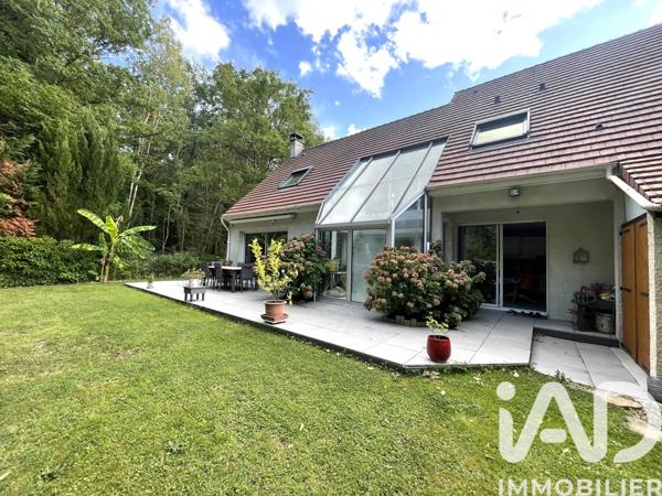 Maison à vendre 9 pièces 190 m² Le Mesnil-Saint-Denis