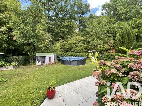 Maison à vendre 9 pièces 190 m² Le Mesnil-Saint-Denis