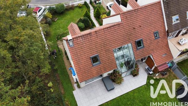 Maison à vendre 9 pièces 190 m² Le Mesnil-Saint-Denis