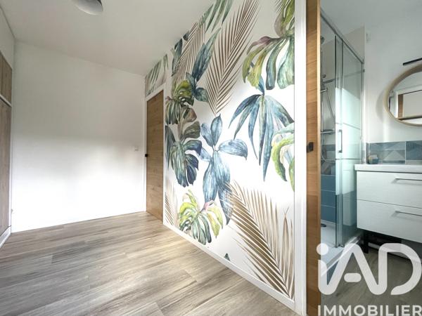 Maison à vendre 9 pièces 190 m² Le Mesnil-Saint-Denis