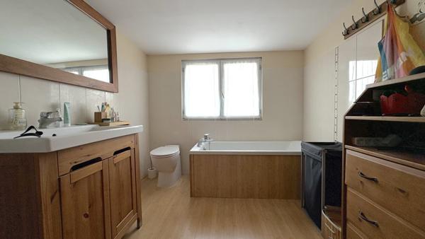 Cysoing (59830) Maison de charme en plein centre de Cysoing - 141m2 habitables